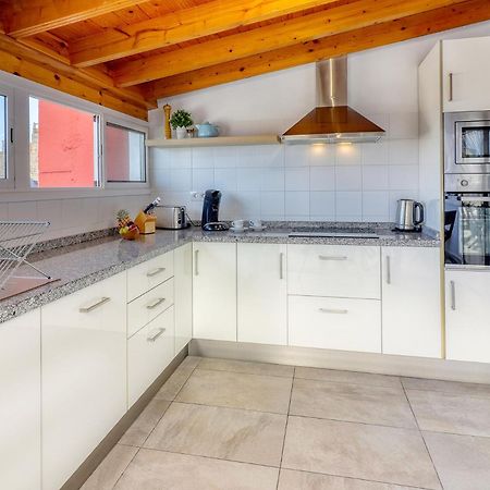 Big Terraced House, 100M To The Beach, With Bbq And Sea View Guincho  ภายนอก รูปภาพ