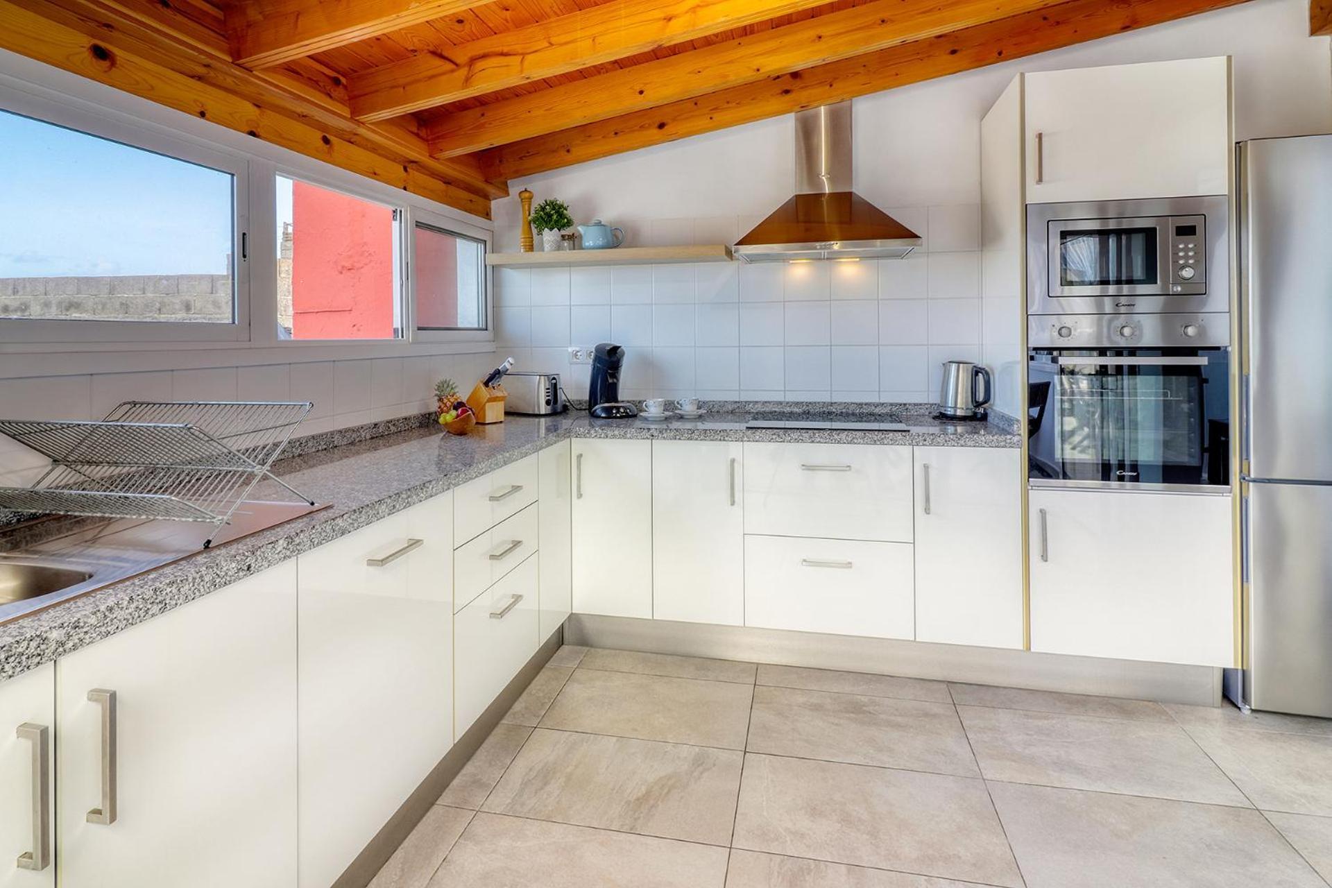 Big Terraced House, 100M To The Beach, With Bbq And Sea View Guincho  ภายนอก รูปภาพ